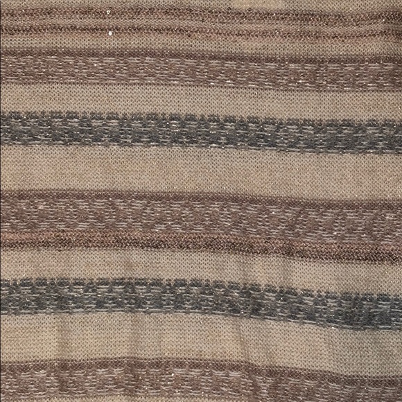 Sweater - Picture 2 of 6